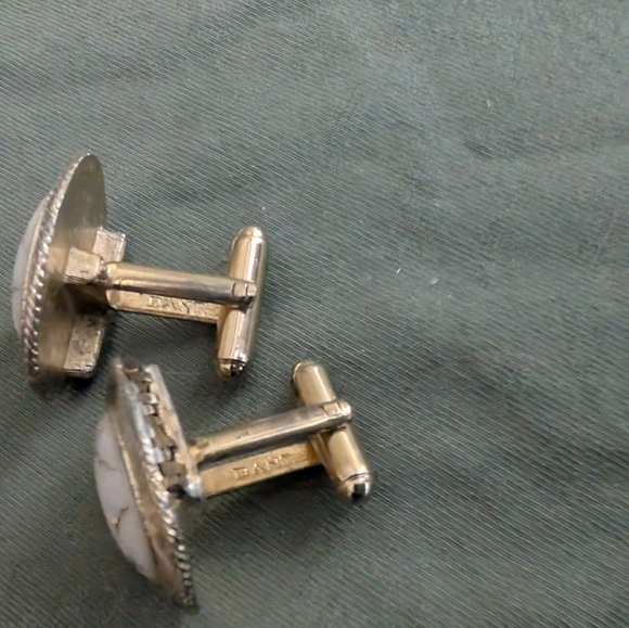 Vintage Dante White & Gold Cufflink Set. White Marbled Oval Stone Cufflinks - Picture 6 of 9